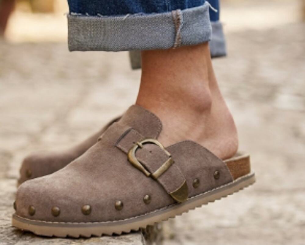 Cushionaire Bronco Womens Suede Clogs sz 8M